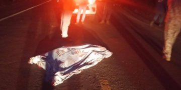 Joven motociclista pierde la vida en percance rutero