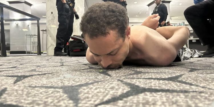 Imputan por intento de asesinato al sospechoso del tiroteo en la Cena de Corresponsales de la Casa Blanca