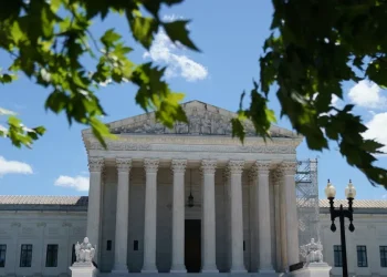 El Tribunal Supremo de EE.UU. anula la prohibición de las ‘terapias de conversión’ en menores