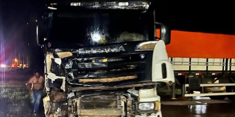 Triple choque deja un herido grave en Santa Rosa del Aguaray