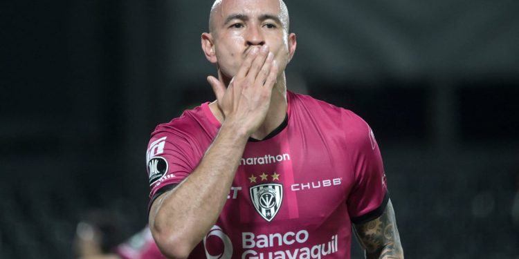 «Cocoliso» hunde a Libertad con un triplete