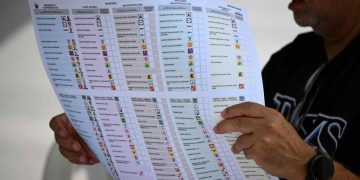 Perú vota para elegir a su noveno presidente en diez años