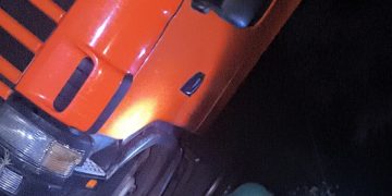 Delincuentes interceptaron y robaron unas 26 toneladas de carne a camionero