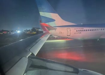 Insólito choque de aviones generó pánico entre pasajeros en Santiago de Chile