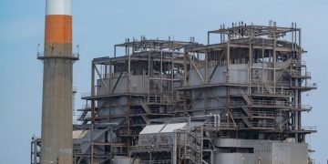 Guerra de Irán impulsa energía nuclear en Asia y África