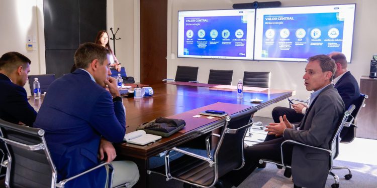 Paraguay en la mira: farmacéutica prepara inversión que integra agro e industria