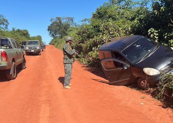 Abandonan más de 500 kilos de marihuana dentro de un vehículo tras persecución