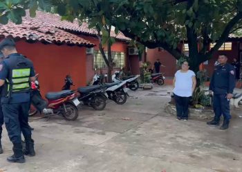 Intentan llevarse productos de Hambre Cero y terminan hiriendo a un guardia