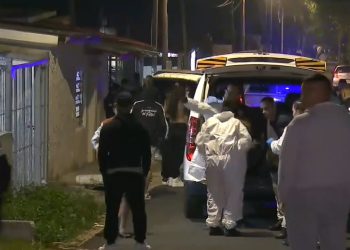 Un policía mató a su pareja y a sus suegros; luego se quitó la vida