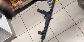 Policía abatió a hombre que mató al menos a 6 personas en supermercado en Kiev