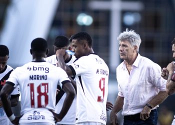 Vasco Da Gama viaja sin su DT ni el equipo titular a Argentina para enfrentar a Barracas Central por la Sudamericana 2026