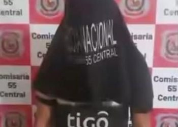 Atacó con un cuchillo a su propia madre
