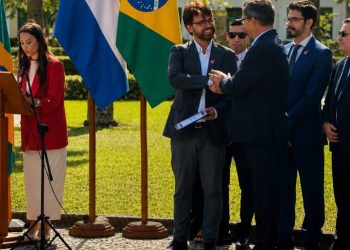 Actor paraguayo recibió reconocimiento en Brasil por su proyección internacional