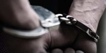 Condenan a un docente por abuso sexual de una alumna
