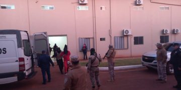 Trasladan a siete internos desde Minga Guazú a la Penitenciaría de Emboscada