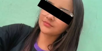 Una joven de 16 años se electrocutó cuando se planchaba el pelo