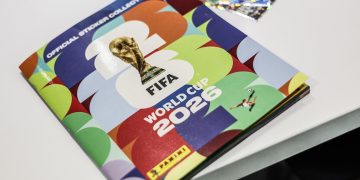 La FIFA cambia de empresa responsable del álbum de figuritas del Mundial después de más de 60 años