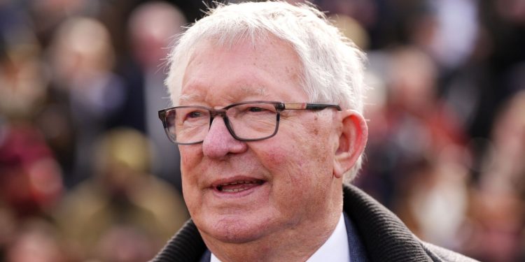Sir Alex Ferguson es hospitalizado tras sentirse indispuesto en Old Trafford