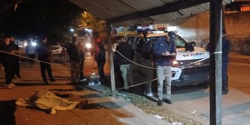 Hallan a un hombre sin vida e investigan presunto homicidio