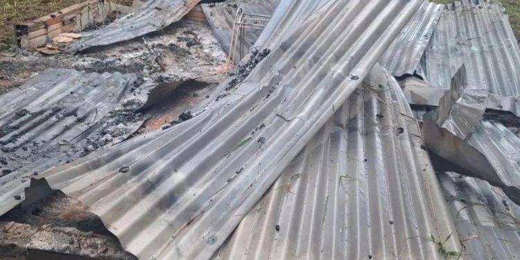Atacaron con bomba molotov un retiro de estancia en Yasy Cañy