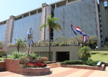 Economía paraguaya registra repunte y crece en marzo