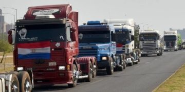 Transportistas del Guairá piden reajuste del 30% en tarifas de flete por suba del diésel