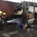 Choque entre tren y autobús deja 8 fallecidos y 25 heridos en Tailandia