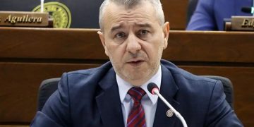 «El de Peña es un gobierno enamorado del dinero y del placer», afirma diputado