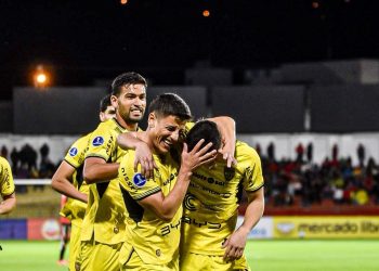 El Canario rescata un empate en Ecuador