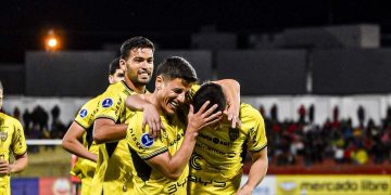 El Canario rescata un empate en Ecuador