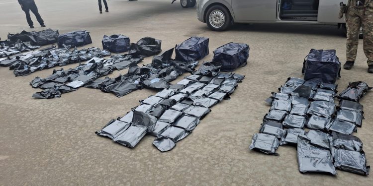 Detectan hachís en equipaje abandonado por pasajero de vuelo procedente de Panamá
