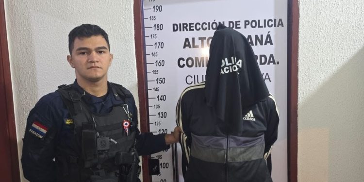 Detienen a hombre que intentó ingresar por la fuerza a farmacia en Ciudad del Este