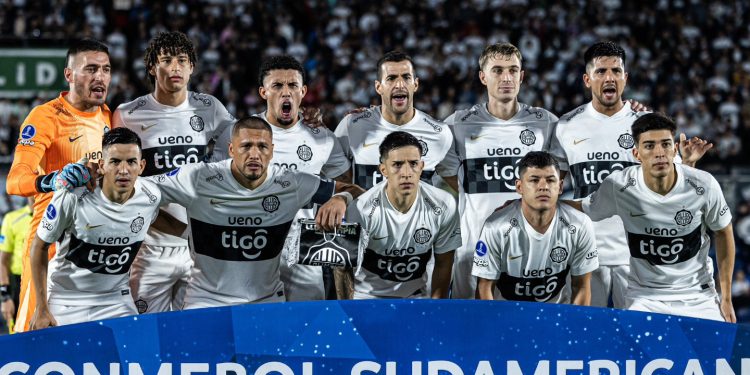 Con el objetivo de encaminarse a la clasificación, Olimpia visita a Barracas Central