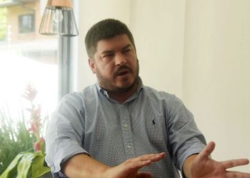 Advierten sobre presunta red de desinformación y trabas en acceso a información pública