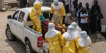 Diez países corren un alto riesgo por el brote de ébola de República del Congo y Uganda