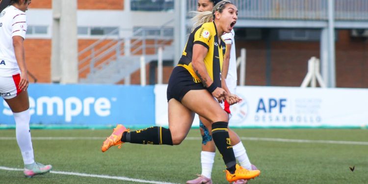 Guarani se impuso a Cerro Porteño en un partido que tuvo sus polémicas