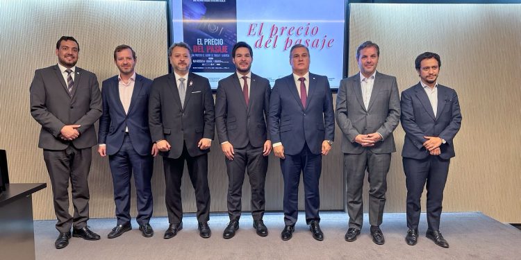 Paraguay expone en Madrid sus políticas contra la trata de personas con el estreno del mediometraje «El precio del pasaje»
