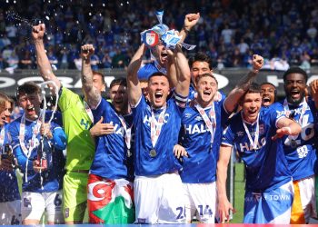 El exequipo de Julio Enciso que volvió a la Premier League de Inglaterra
