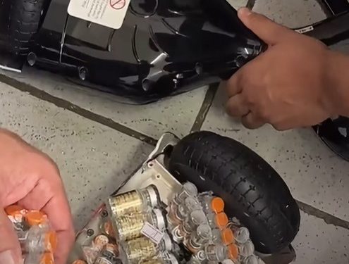 Incautan medicamentos presuntamente falsificados ocultos dentro de monopatines eléctricos