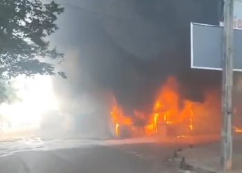 Incendio de gran magnitud afecta al mercado municipal de Itauguá