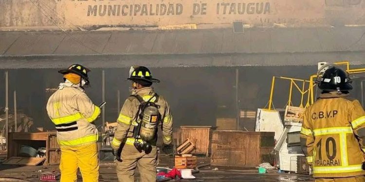 Autoridades proyectan la reconstrucción total del Mercado de Itauguá