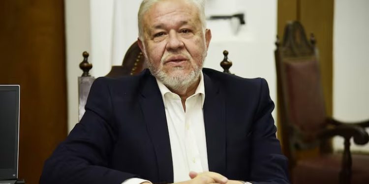 Presentan denuncia penal contra expresidente de IPS por millonario perjuicio patrimonial