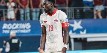 La estrella canadiense Alphonso Davies se lesiona el tendón de la corva a un mes del Mundial