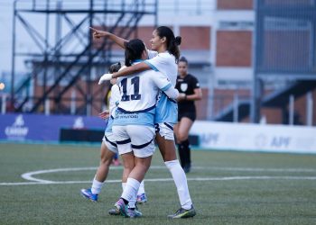 Libertad venció de forma contundente a Sportivo Luqueño y sigue en la cima