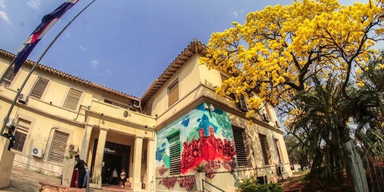 Salud Pública ejecuta primera etapa de pagos a proveedores por USD 100 millones