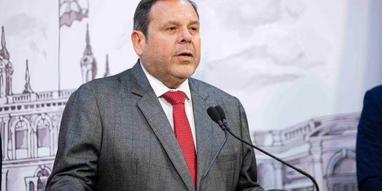Dinac desmiente a Gustavo Leite sobre supuesto ofrecimiento de US$ 5 millones a American Airlines