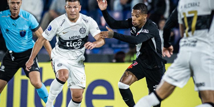 Olimpia se encamina a 8vos de final de la Sudamericana tras remontar y vencer a Vasco Da Gama