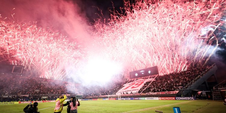 Estruendoso recibimiento de Olimpia contra Vasco