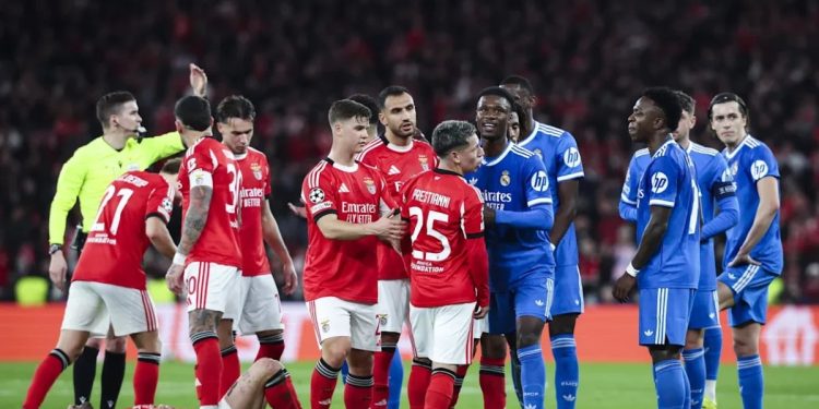 La FIFA amplía a nivel mundial la sanción al argentino Prestianni por insultos a Vinicius