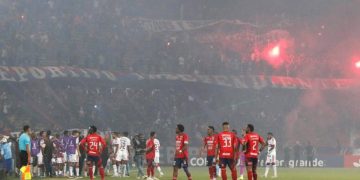 Partido DIM-Flamengo se canceló por disturbios e invasión de hinchas en la Libertadores